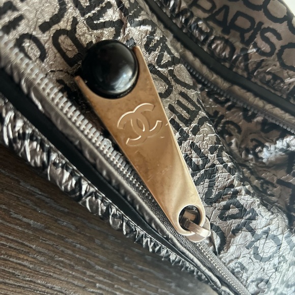 Authentic Chanel Silver Metallic 31 Rue Cambon Tote Bag - Picture 15 of 16